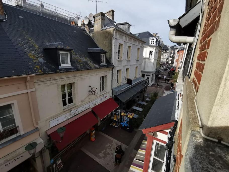 2 Pieces Au Coeur De Trouville / Rue Des Bains Exteriér fotografie